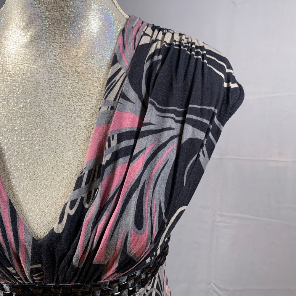 Express Black Graphic Top w/Rhinestone detail (S) - Picture 4 of 16